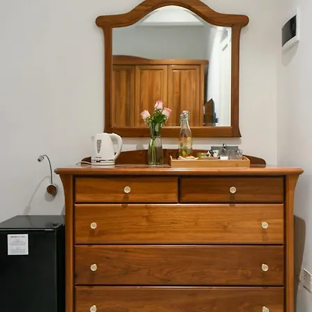 לינה וארוחת בוקר Privilege 3*