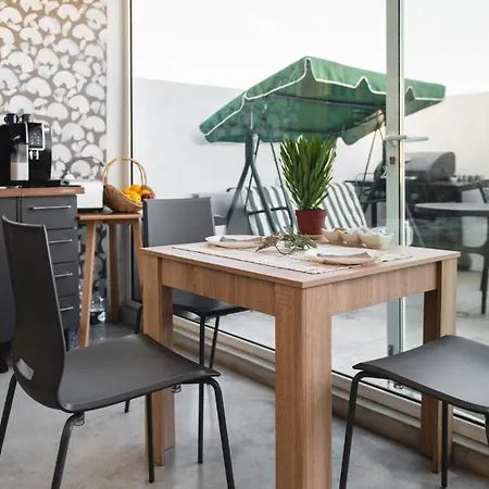 לינה וארוחת בוקר Privilege 3*