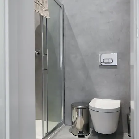 לינה וארוחת בוקר Privilege 3*