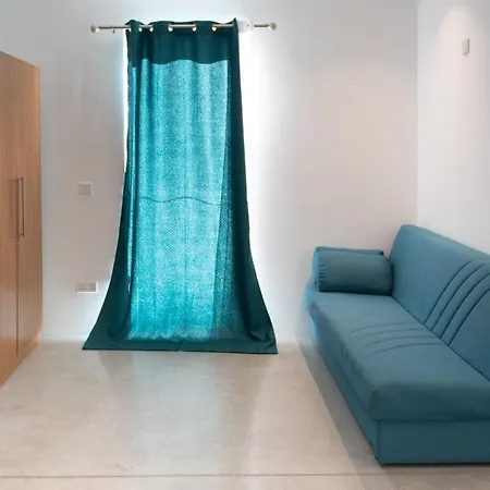 לינה וארוחת בוקר Privilege Pietà