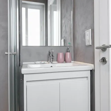 לינה וארוחת בוקר Privilege