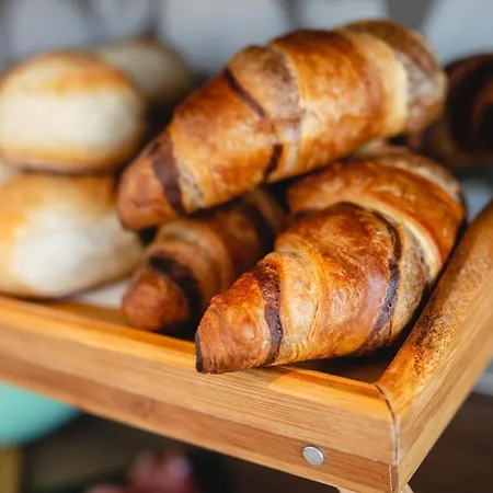 לינה וארוחת בוקר Privilege Pietà